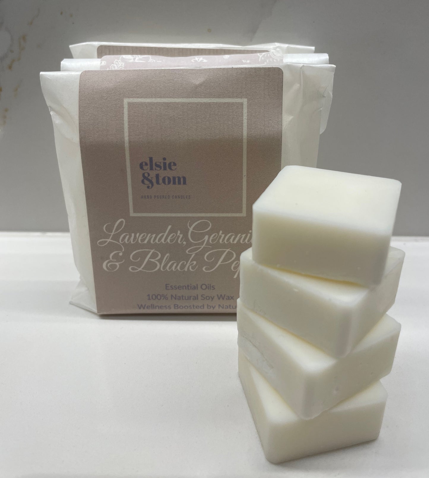 Luxury Scented Wax Melts image Lavender Geranium and black Pepper